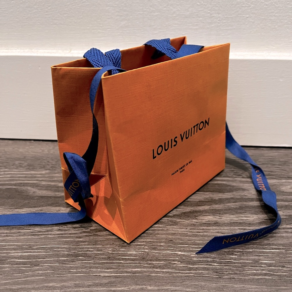 Louis Vuitton | Gift Bag With Ribbon - Picture 2 of 4